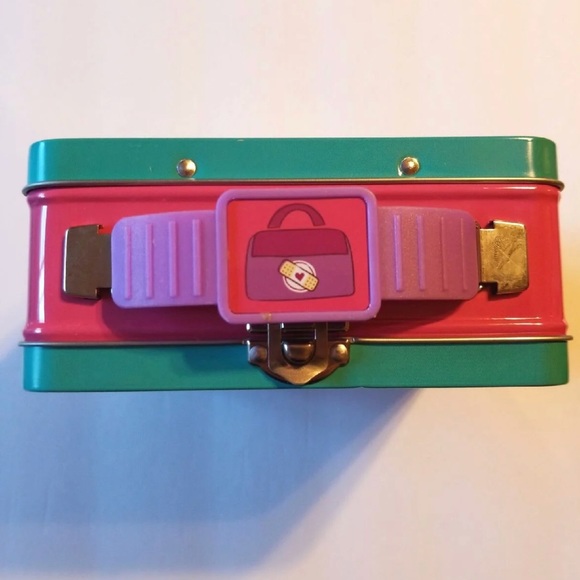 DOC MCSTUFFINS LUNCH TIN BOX - Picture 3 of 4